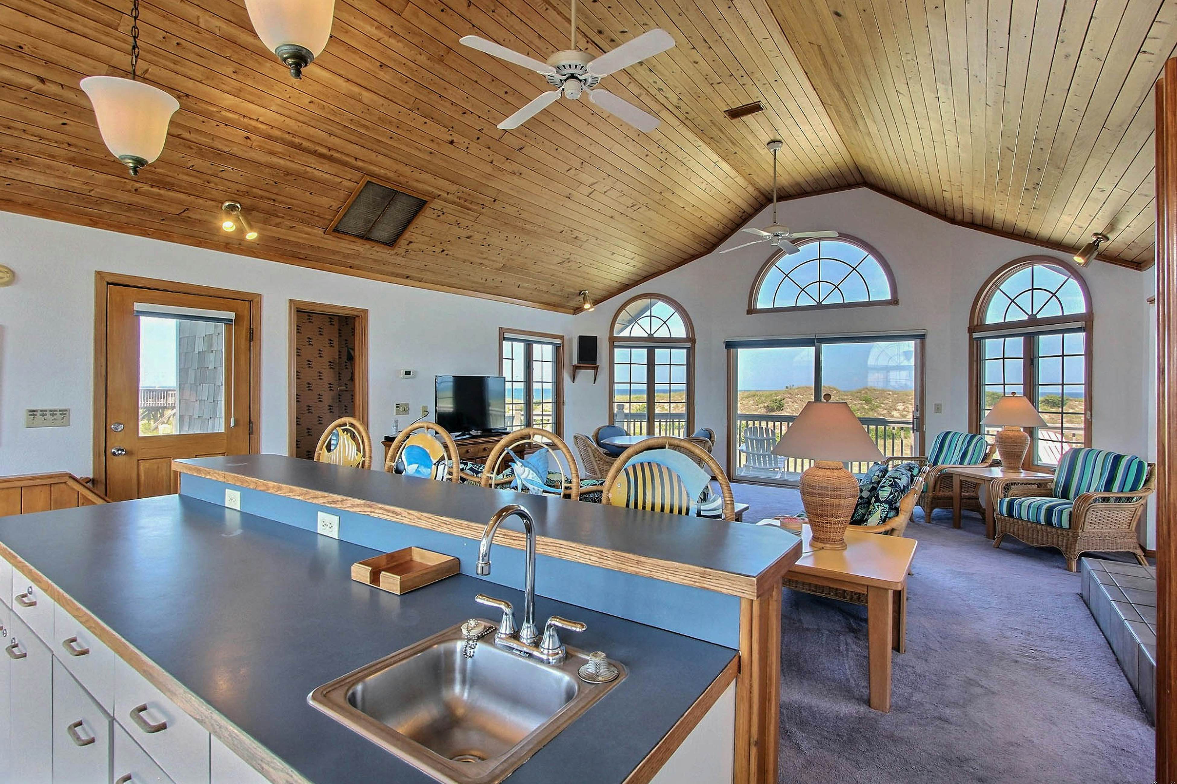 AVHC86 Gray Gables  #86-HC