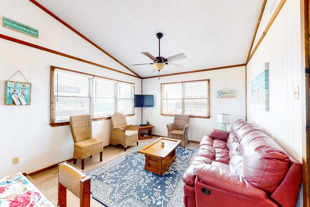 Oceanfront, Dog-Friendly House w/ Free WiFi, Ocean View, & Shared Pool