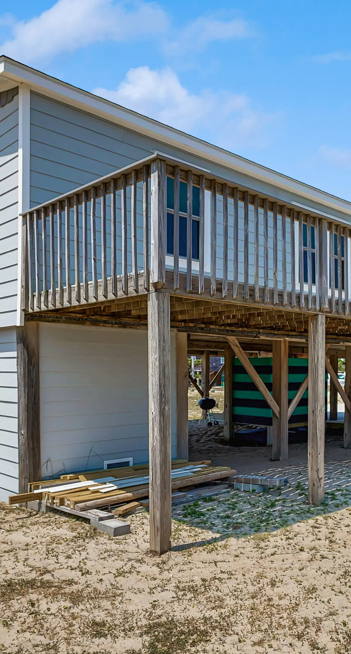 RO25 The Shore Shack