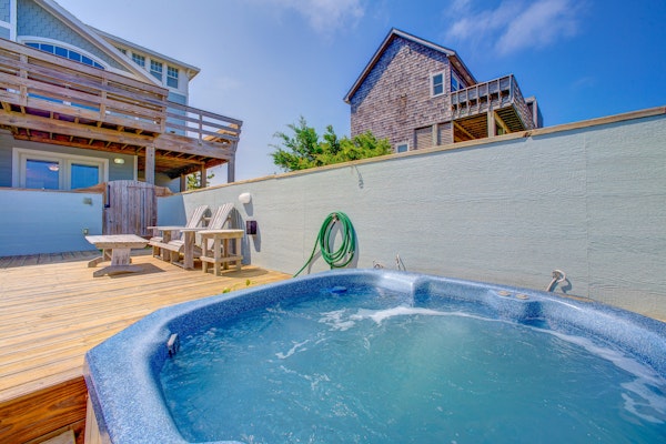 Oceanfront home with private heated pool, hot tub & electric vehicle charger