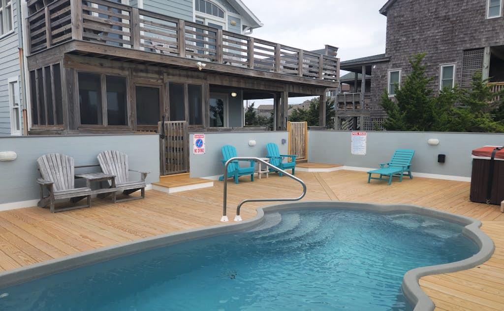Oceanfront home with private heated pool, hot tub & electric vehicle charger
