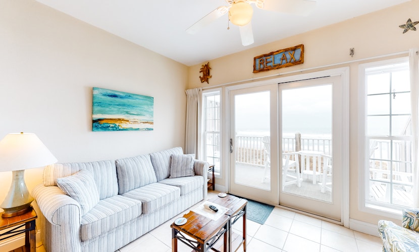 Oceanfront condo with outdoor pool, hot tub & pool table - near beach access