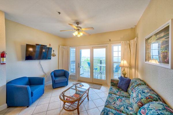Dog-friendly oceanfront condo with balcony, outdoor pool, hot tub, and central AC