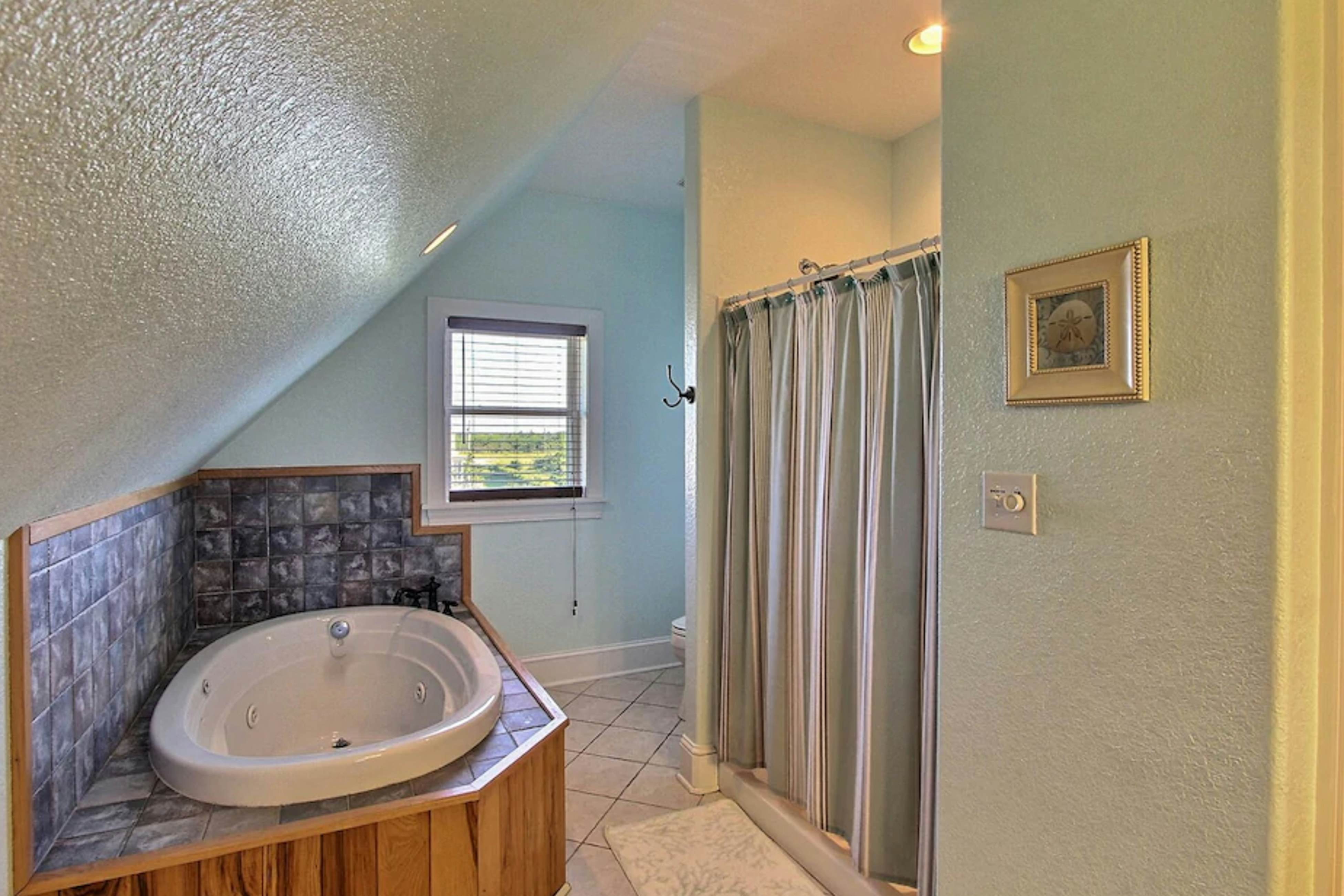 BXDPE101 The Jetty Cottage