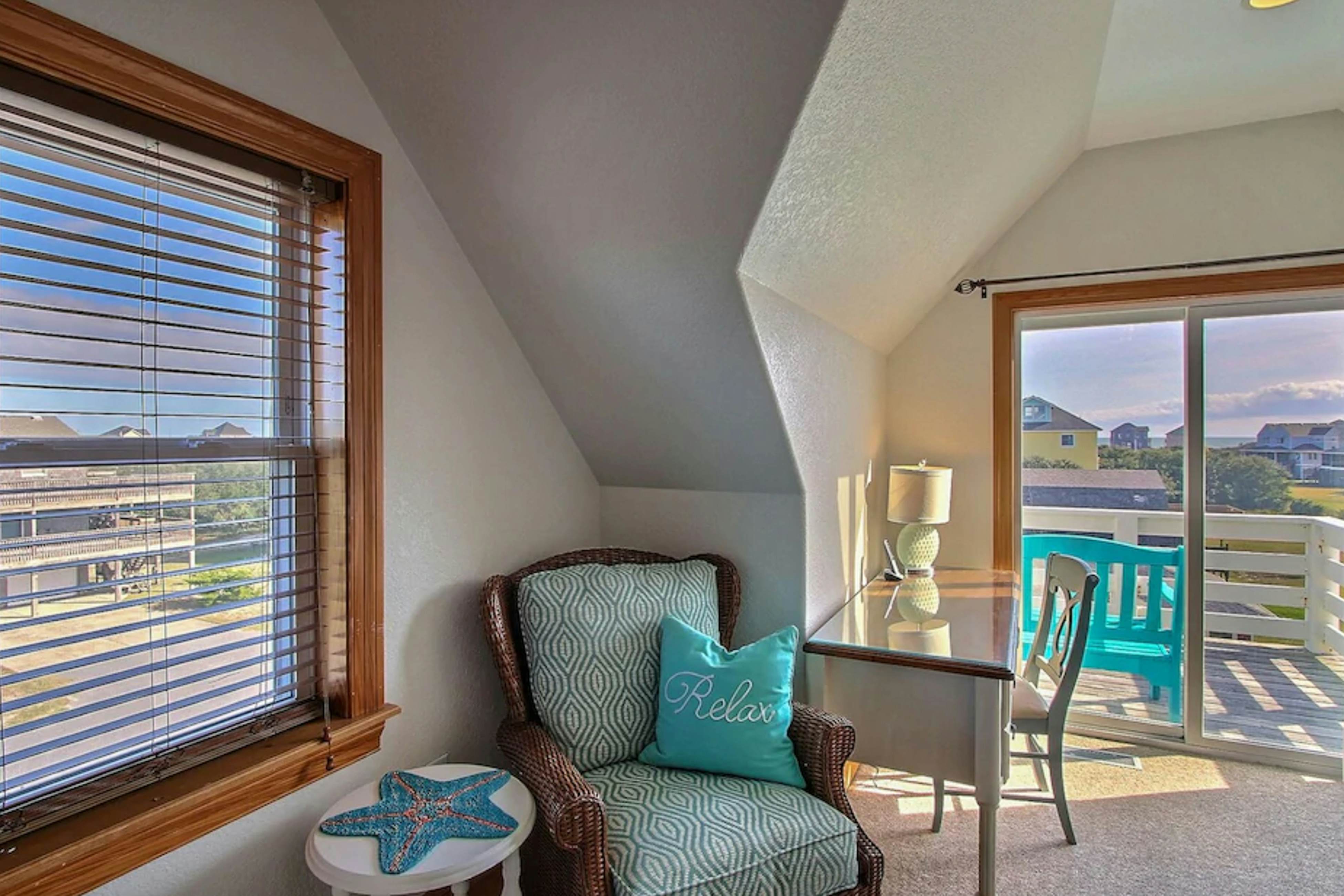 BXDPE101 The Jetty Cottage