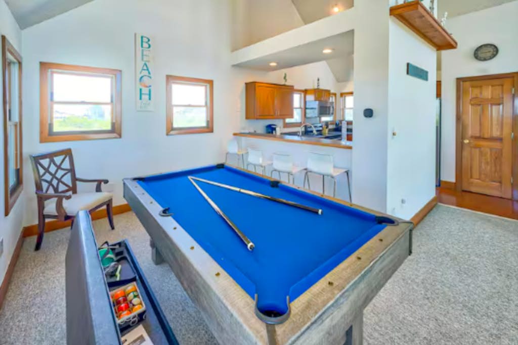 Carolina Breeze 488: Nature lover's home, sound-front with great views, shared pool