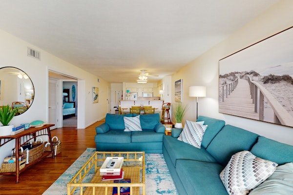 Oceanfront condo with outdoor pool, W/D BBQ, and balcony