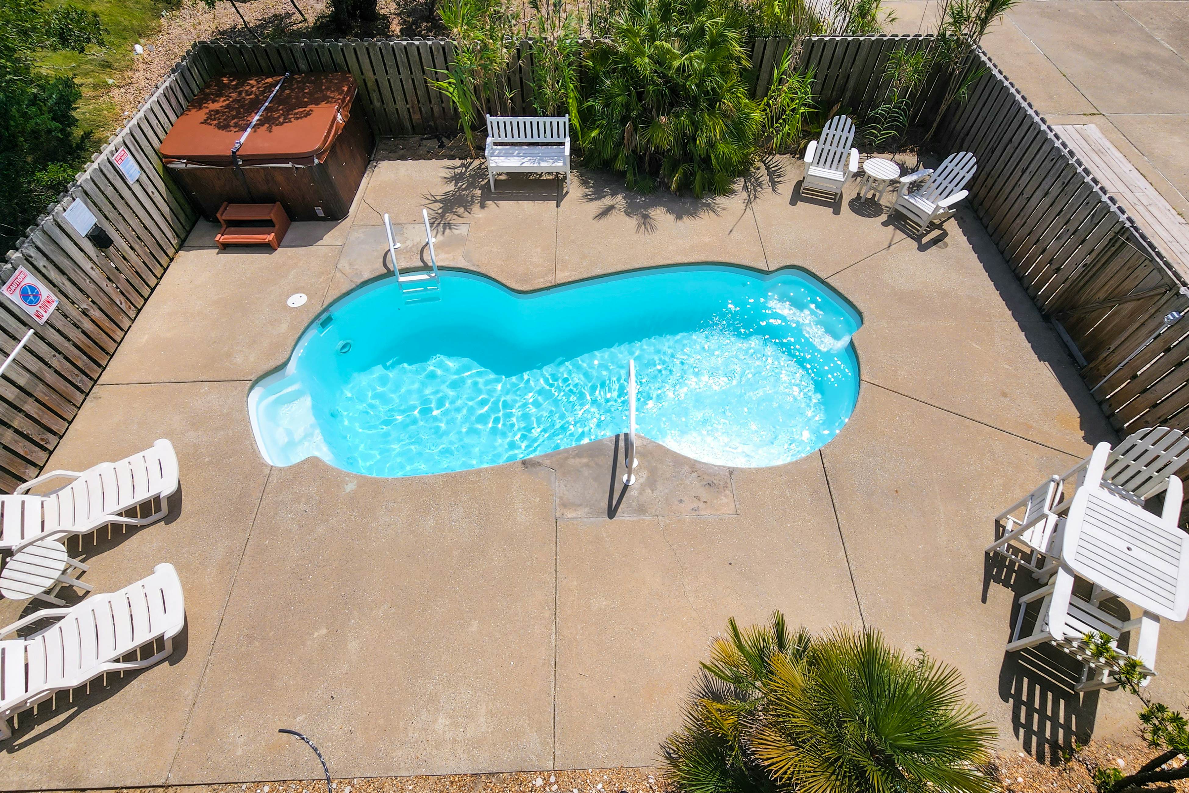 BX460 Hatteras Station