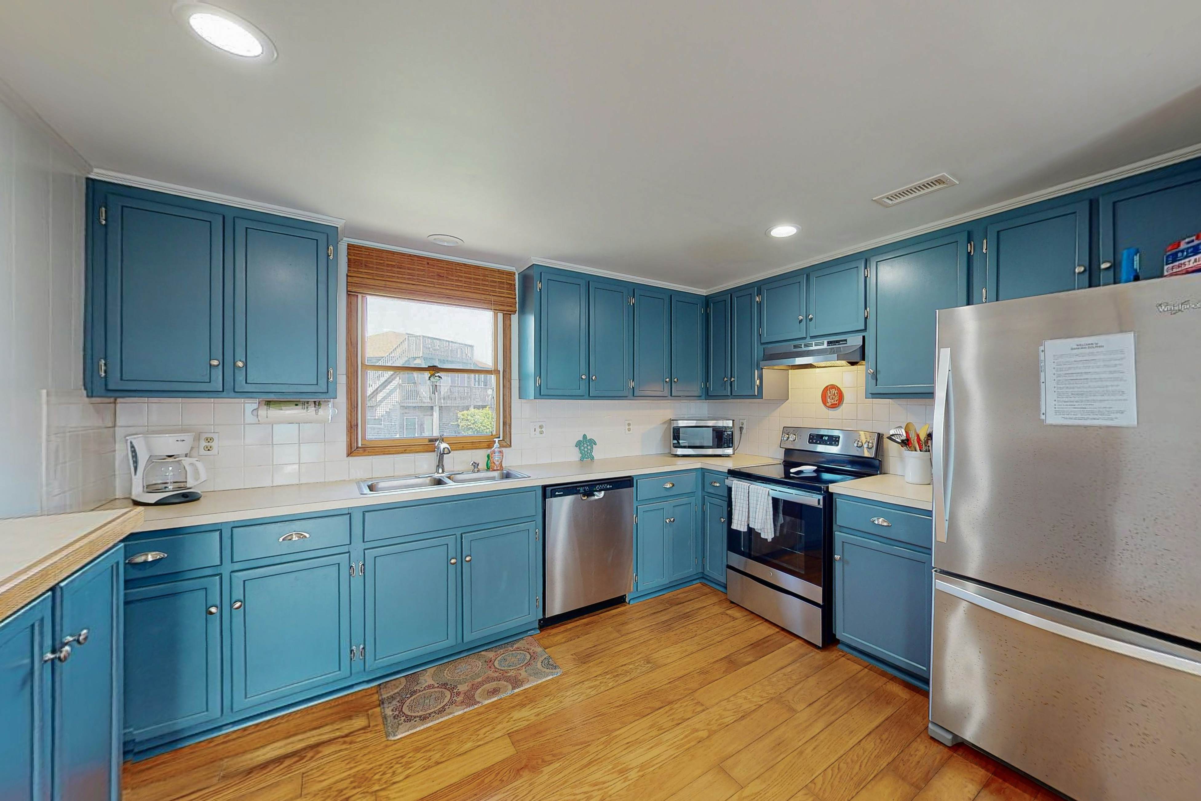 AV106 Dancing Dolphin 106