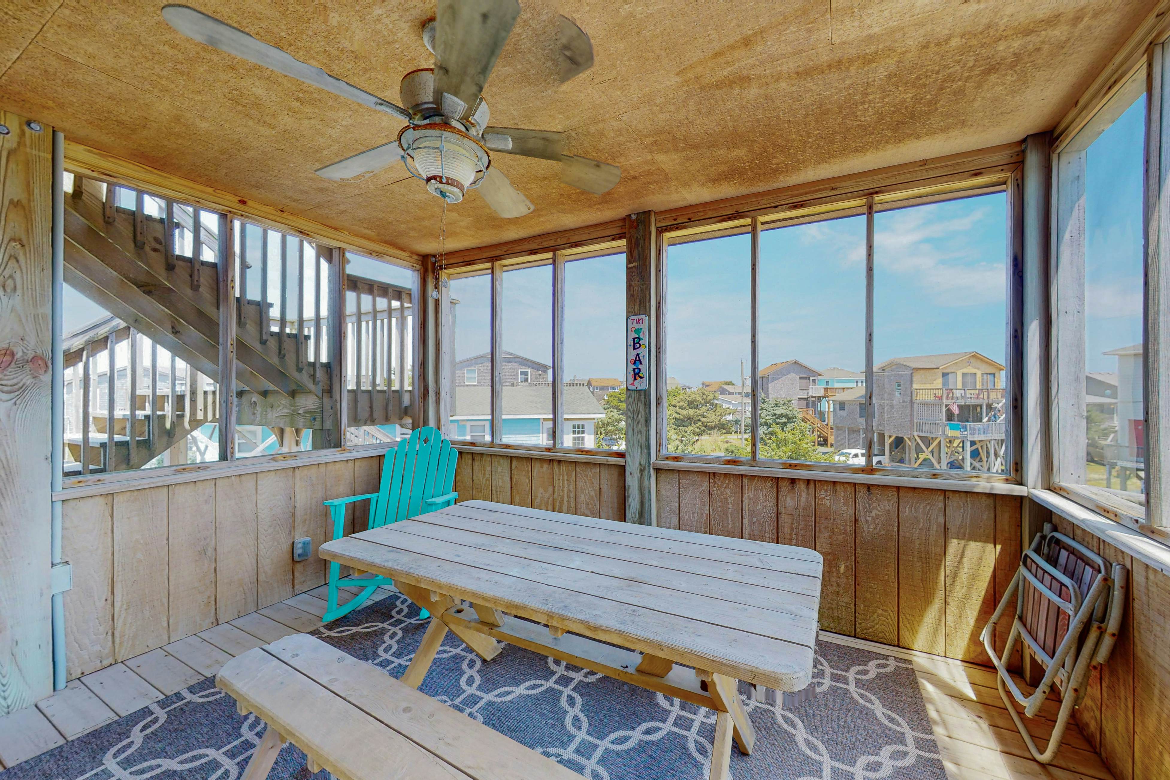 AV106 Dancing Dolphin 106