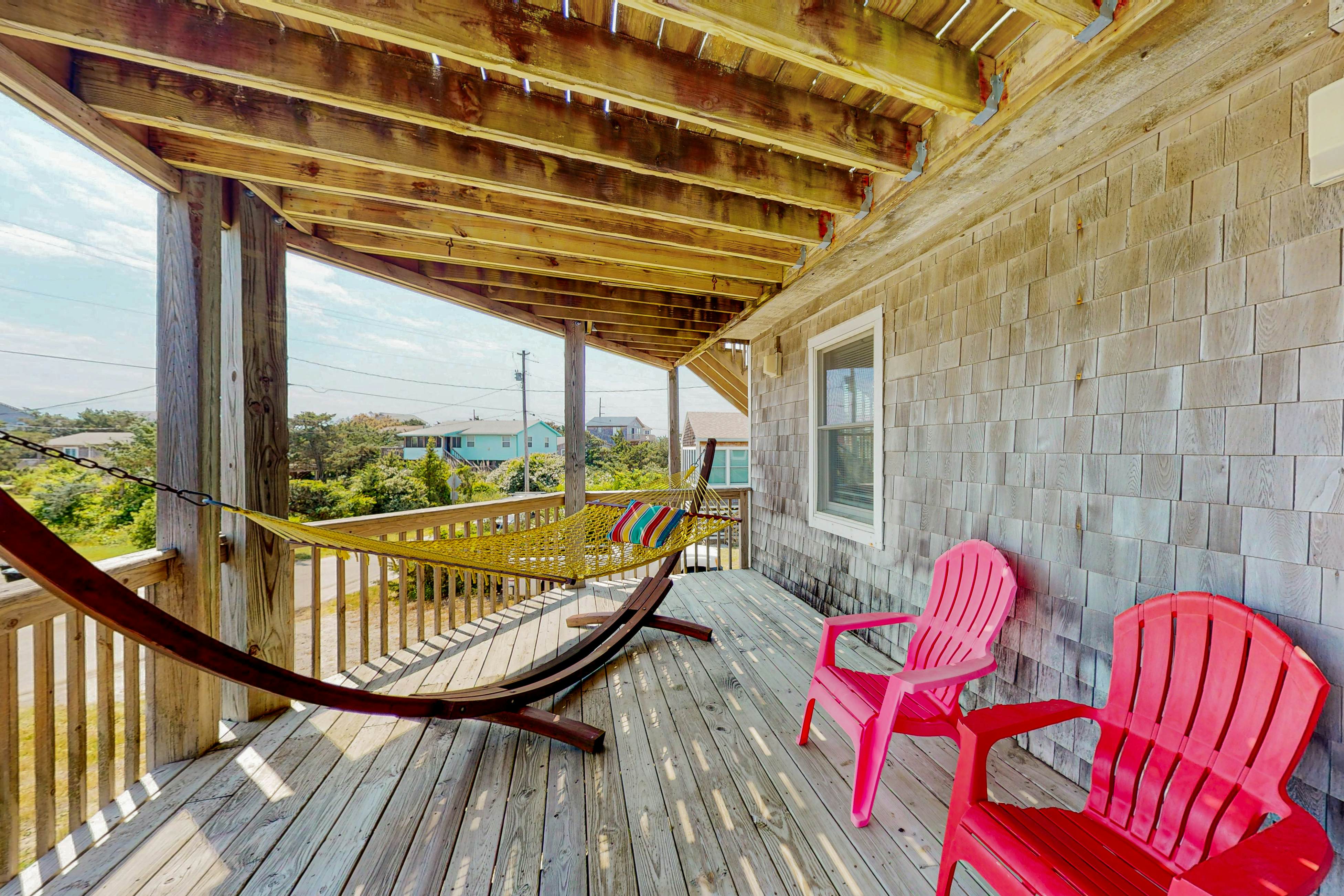 AV106 Dancing Dolphin 106