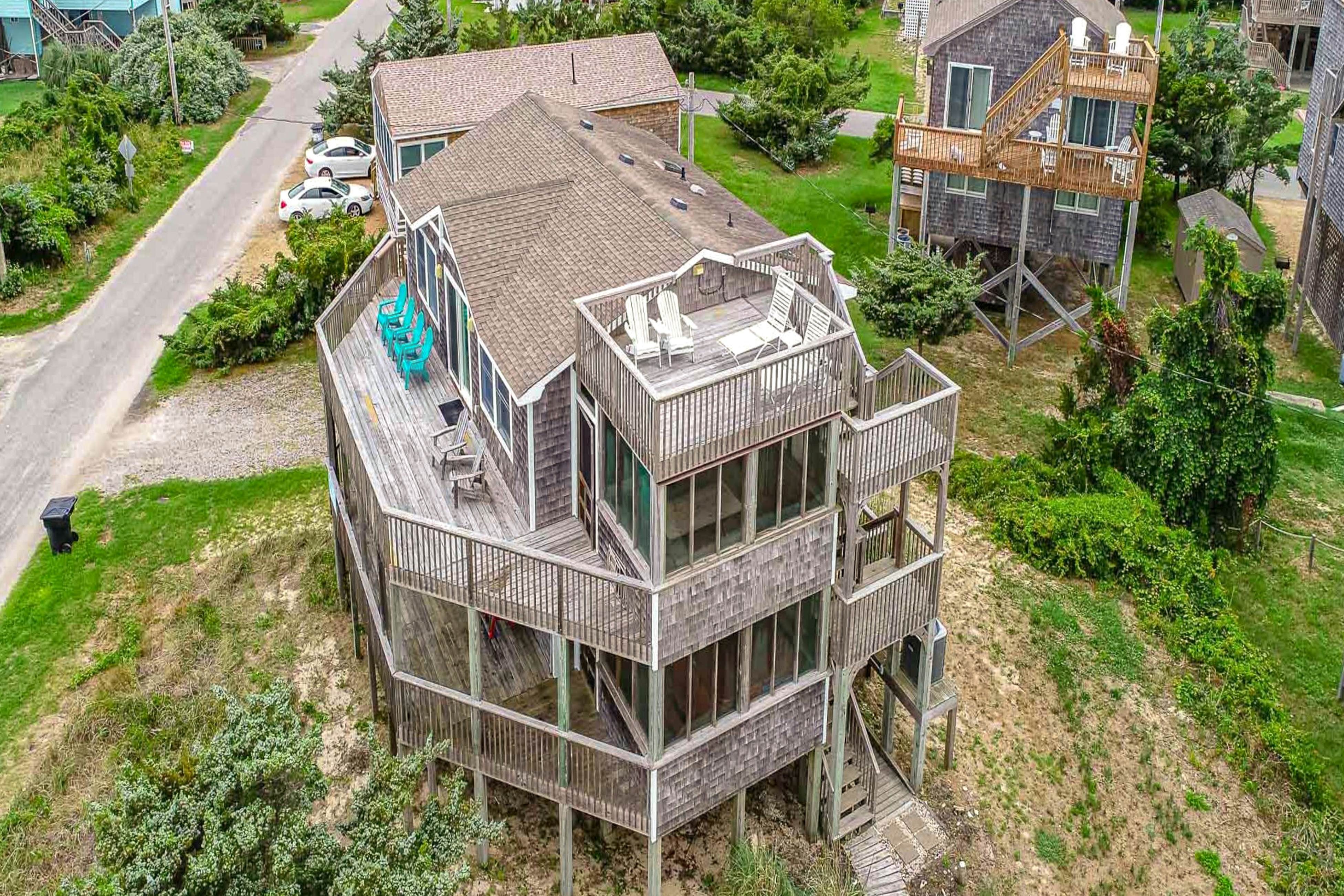 AV106 Dancing Dolphin 106