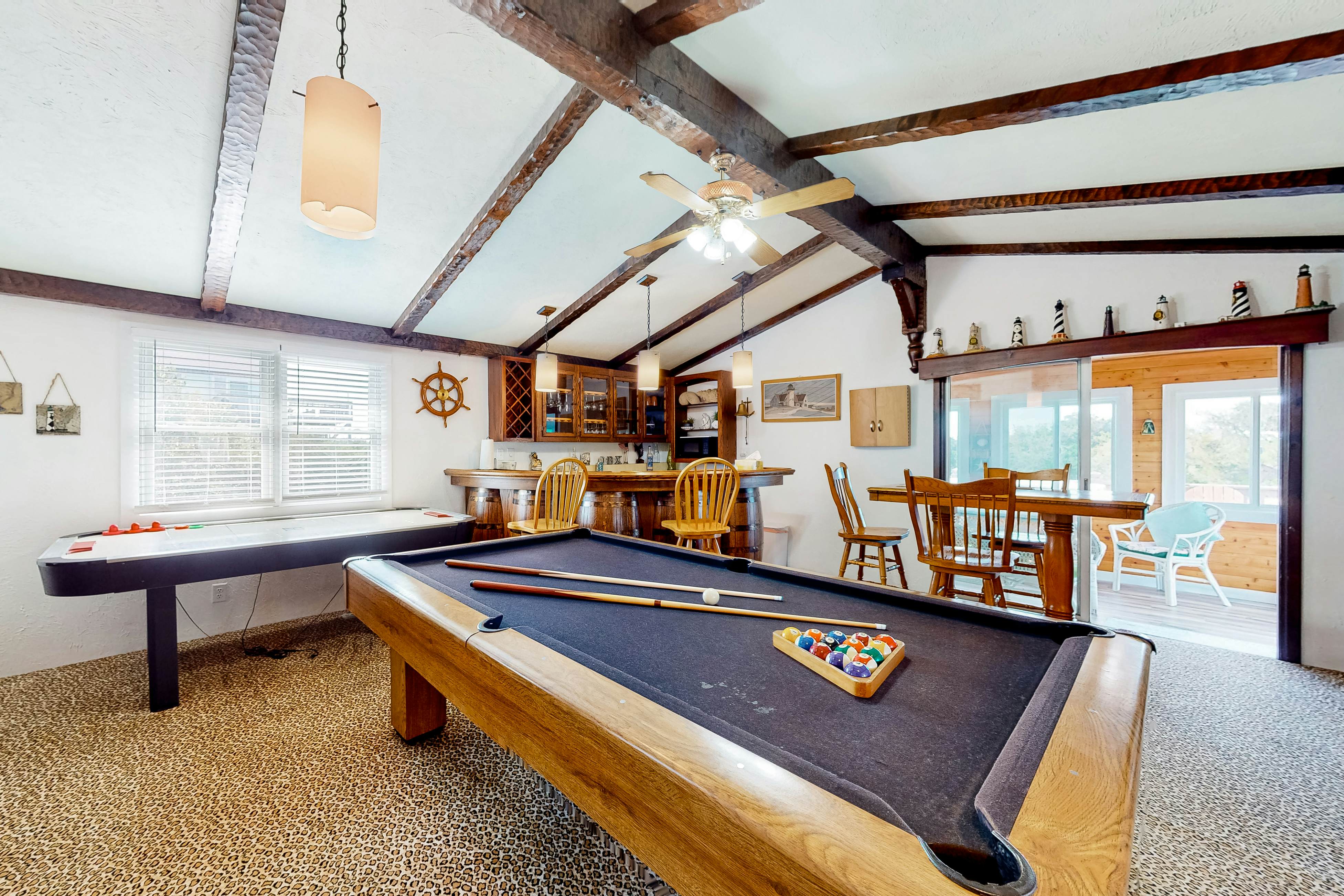 FOPS910 Reel Em Inn #910-F