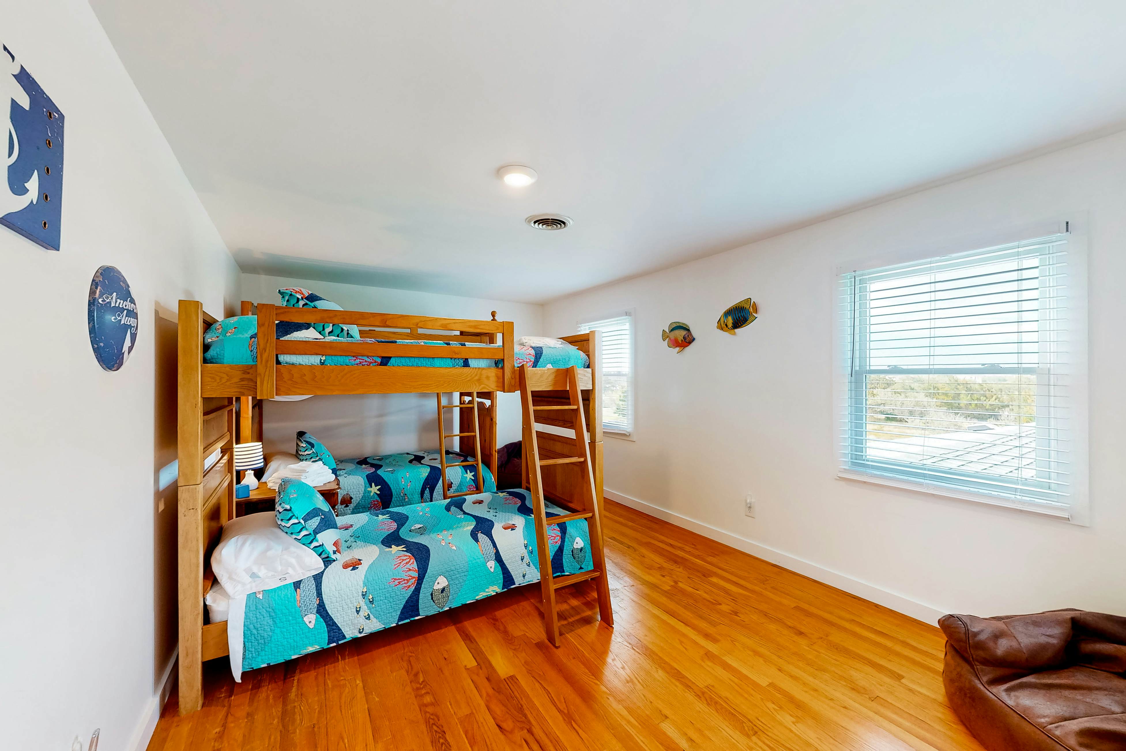 FOPS910 Reel Em Inn #910-F