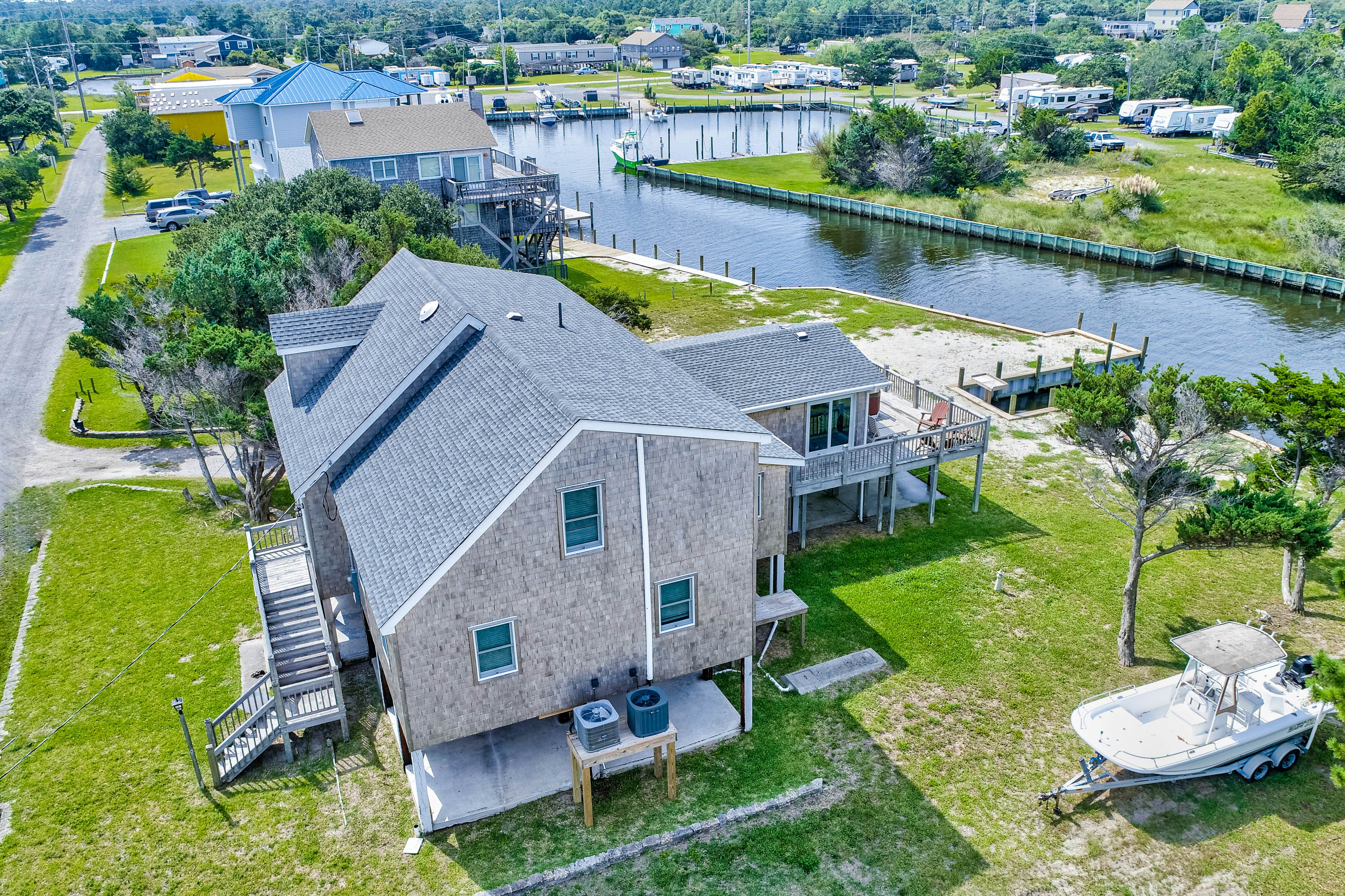 FOPS910 Reel Em Inn #910-F