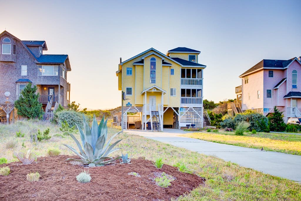 Patti's Place 428: Ocean Views, private pool, hot tub, media room