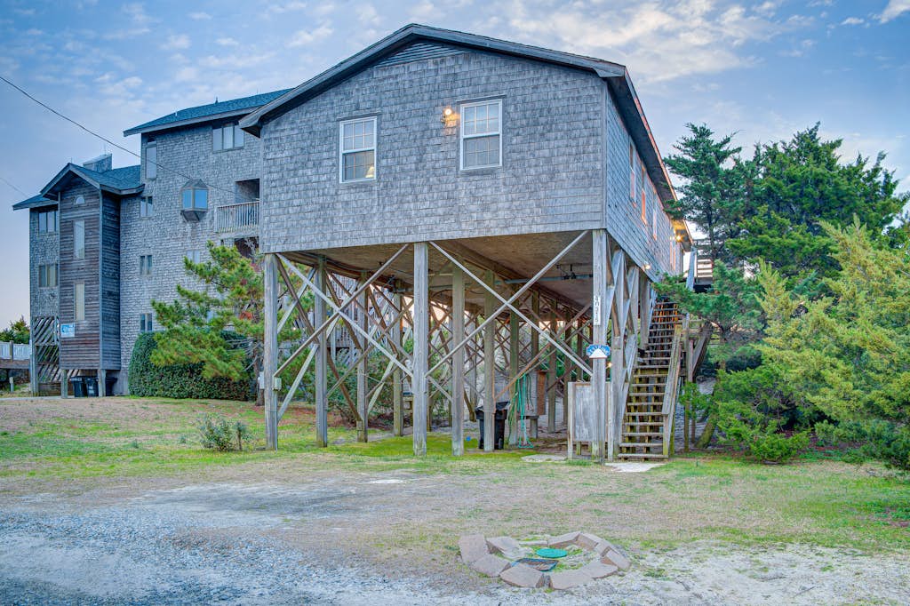 Residune 431: Ocean view w/beach walkway, outdoor pool