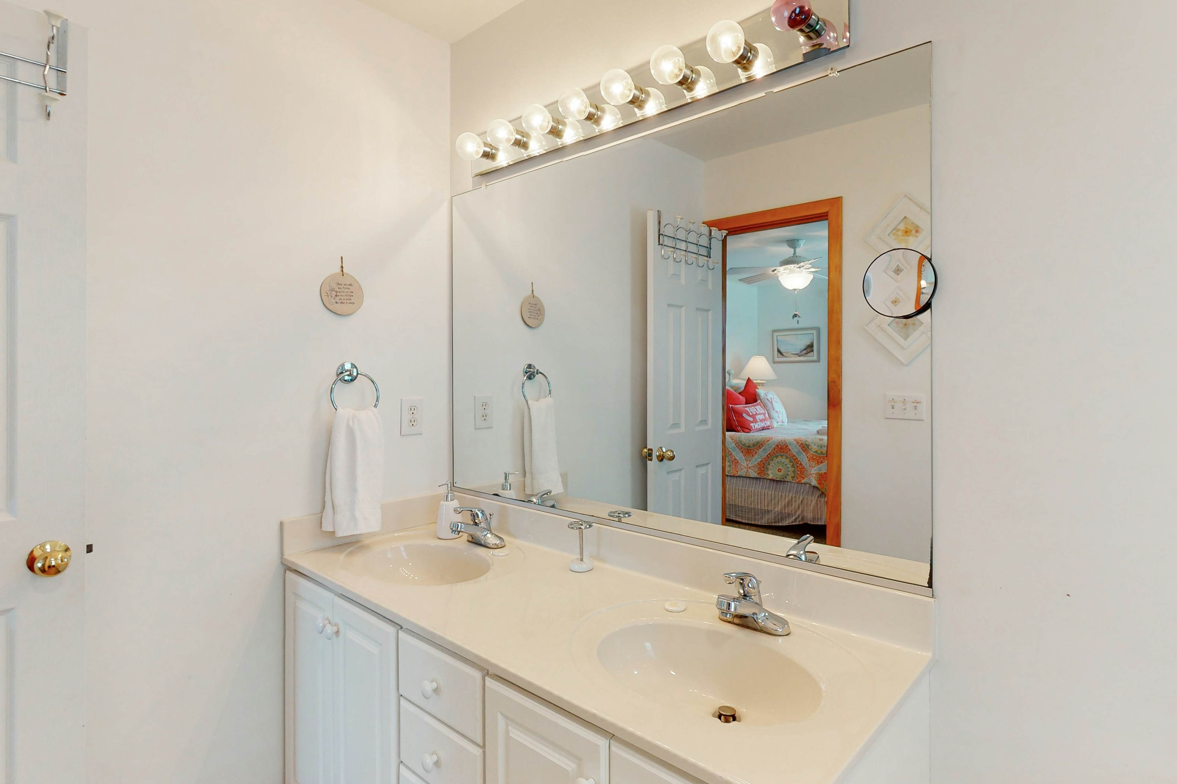 AVKS526 Fish Tales #26-5