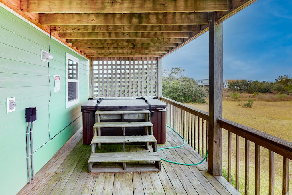 Secluded Waterfront House w/ Private Hot Tub, Ocean View, Central A/C, Free WiFi