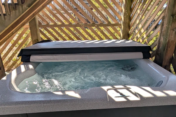High Hopes 72: Oceanfront ,dog-friendly, outdoor pool, tennis