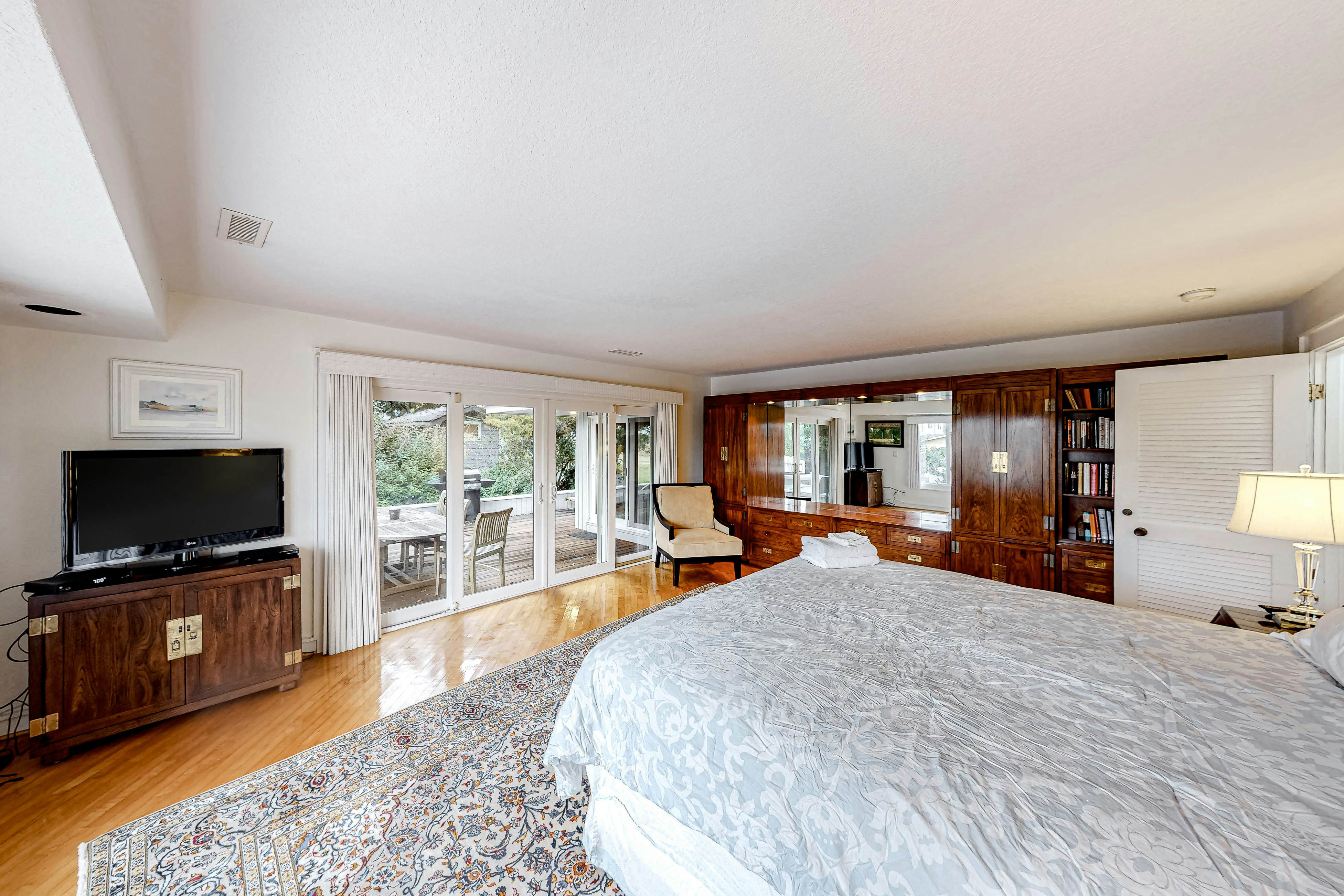 SO01 Hunt and Gather