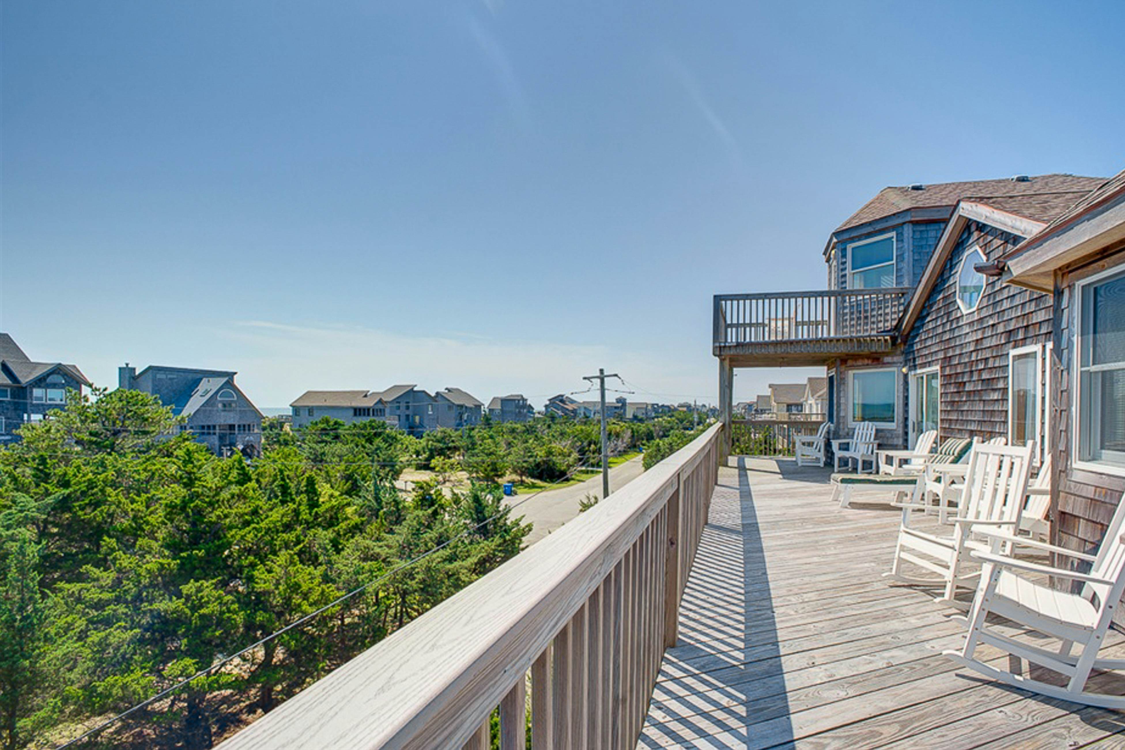 AV319 Pelican Watch 319