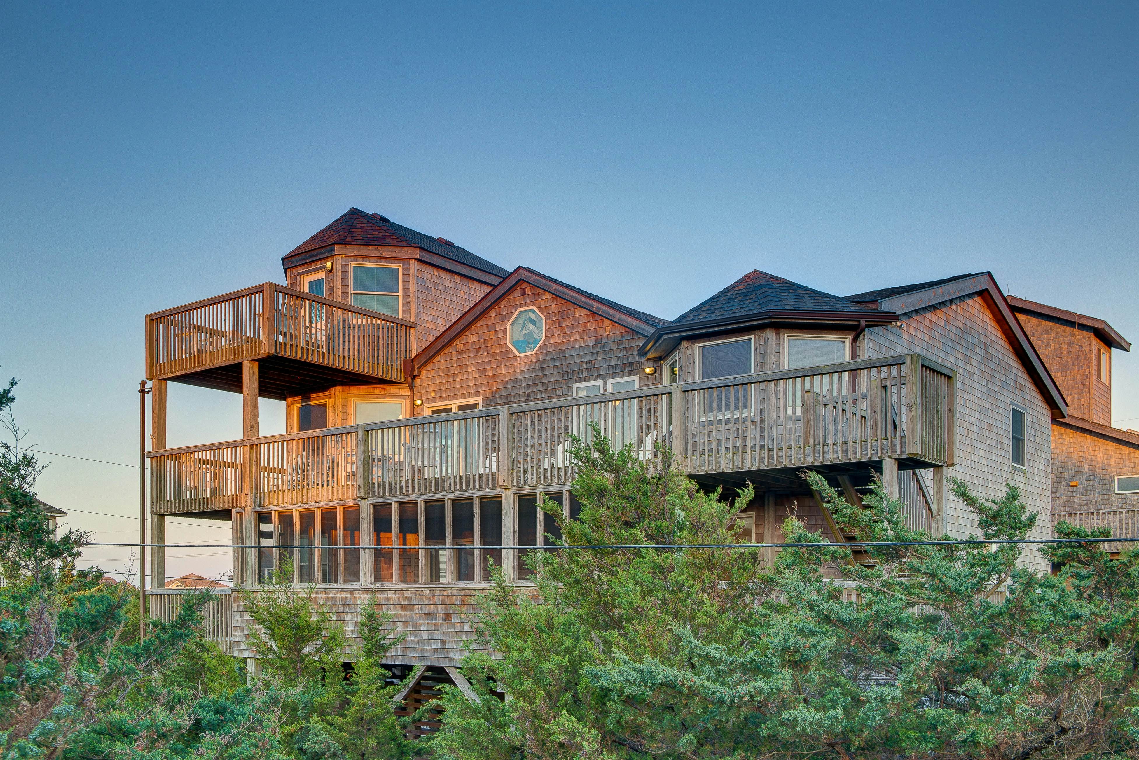 AV319 Pelican Watch 319