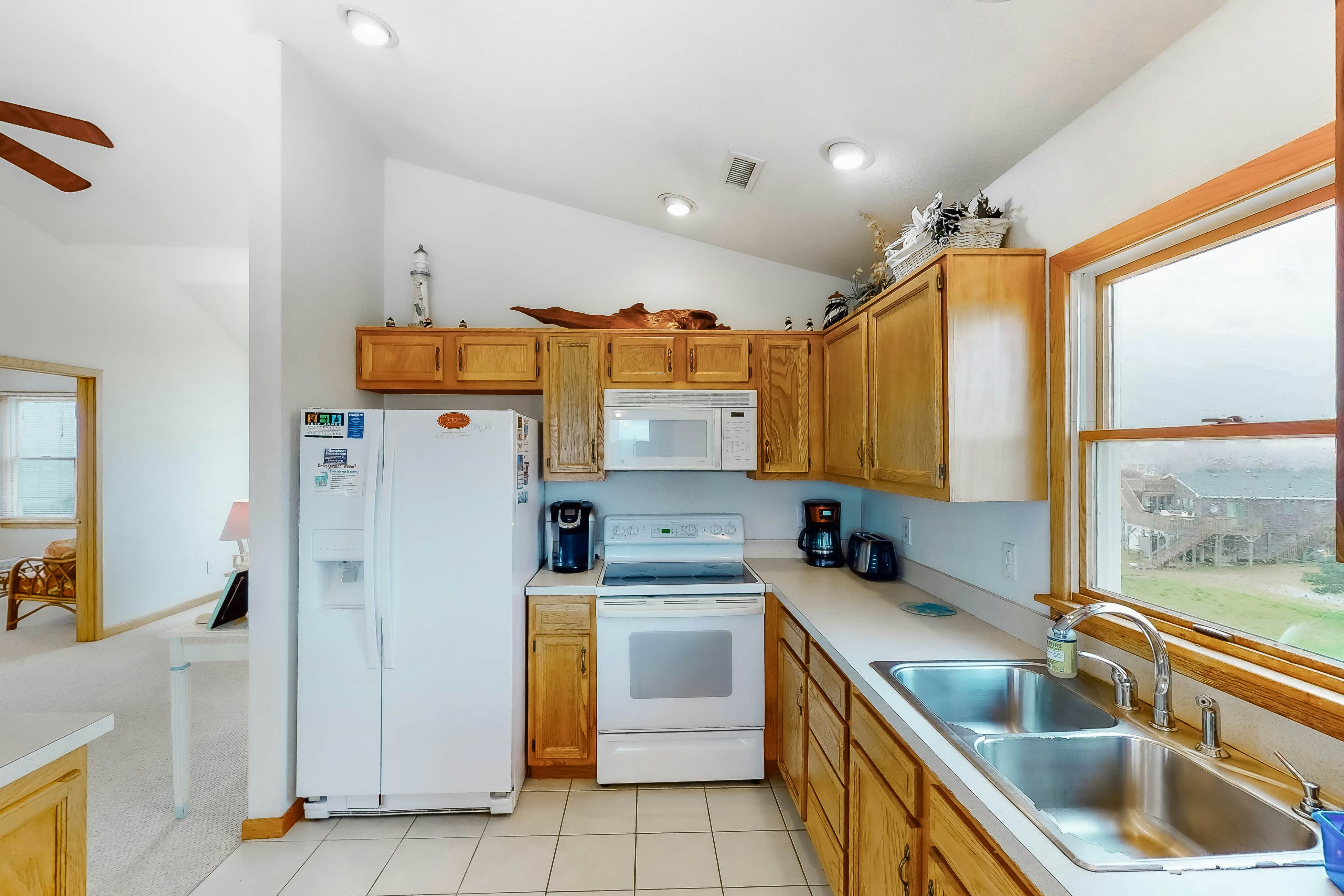 AVHC144 Sail Inn #144HC