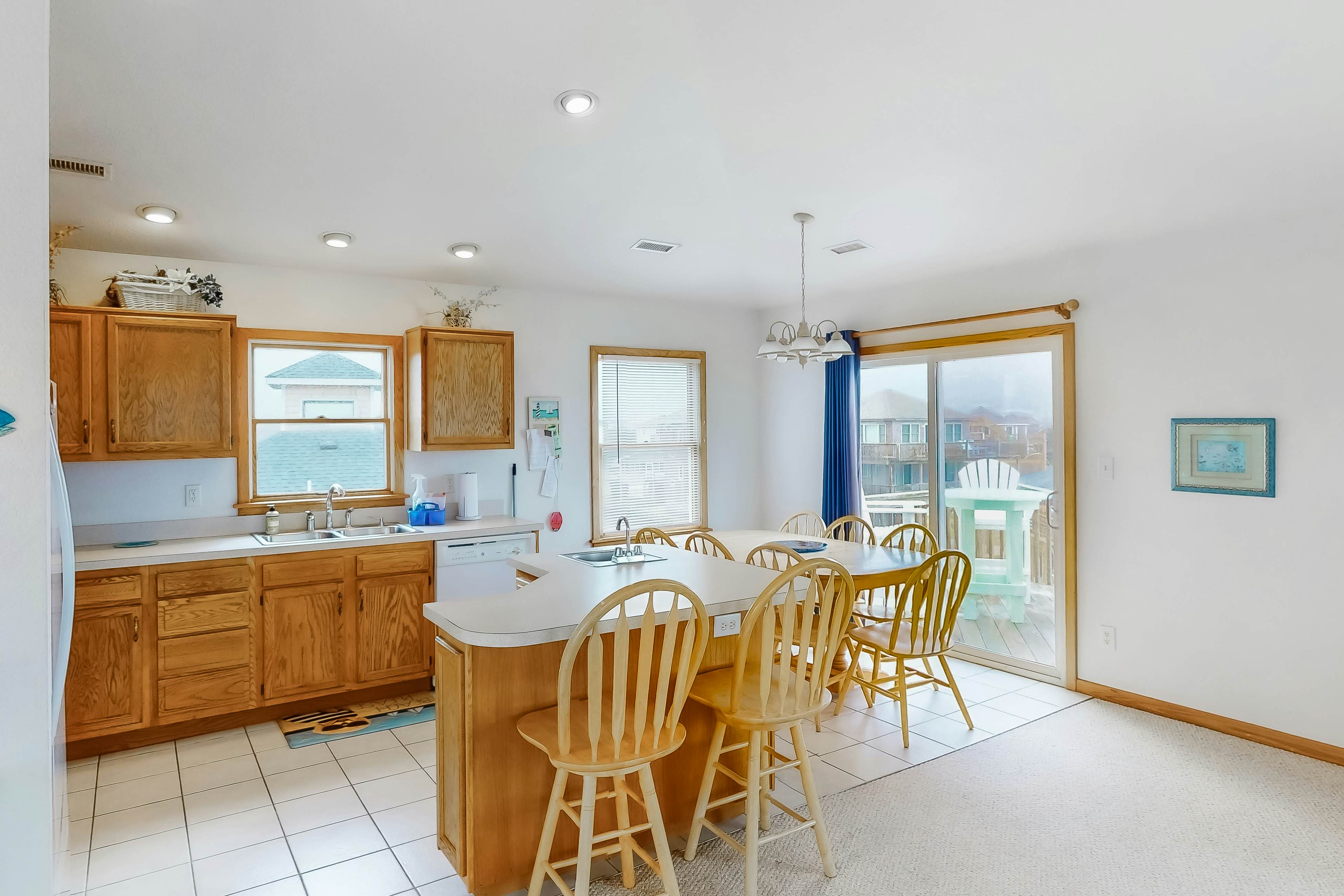 AVHC144 Sail Inn #144HC