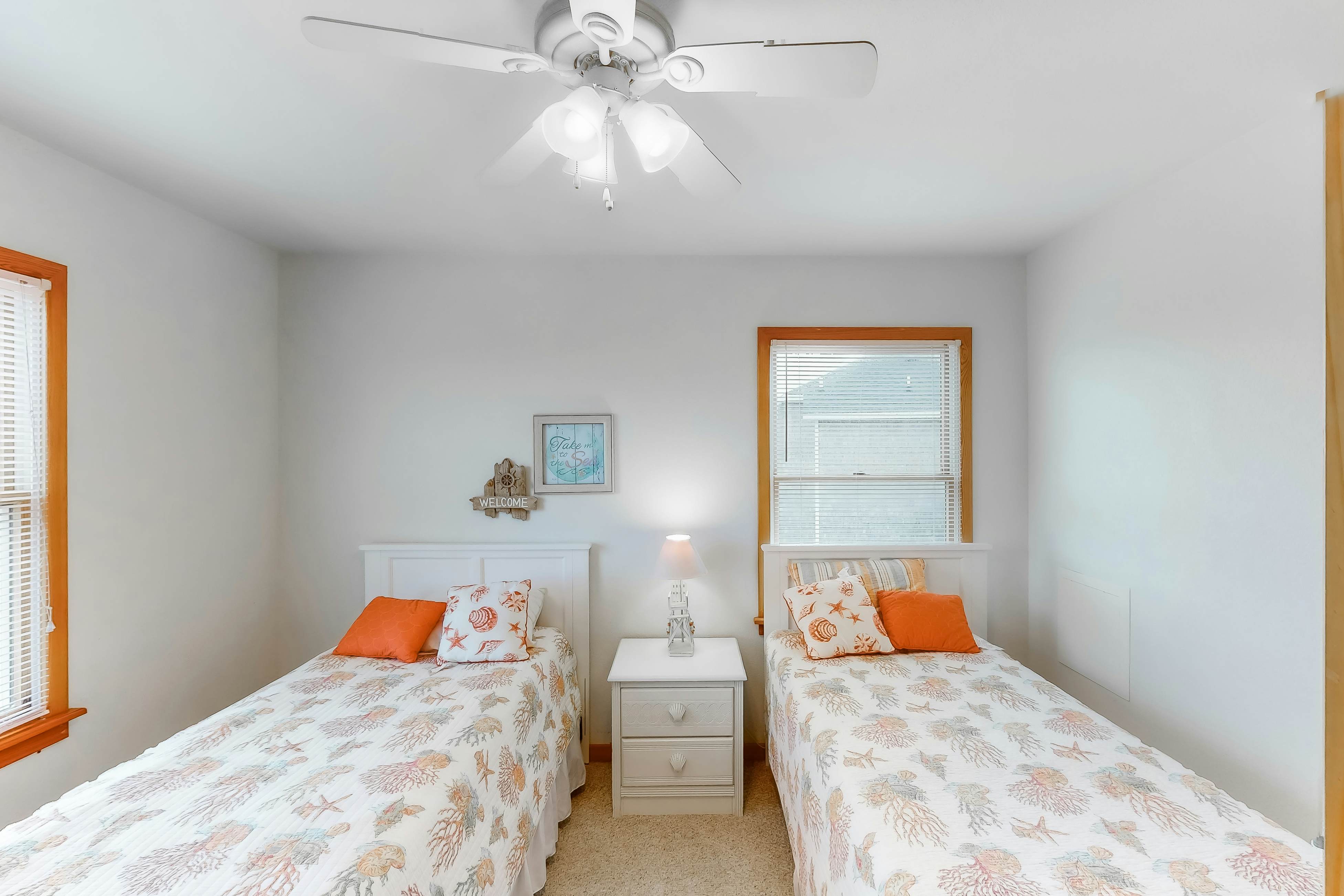 AVHC144 Sail Inn #144HC