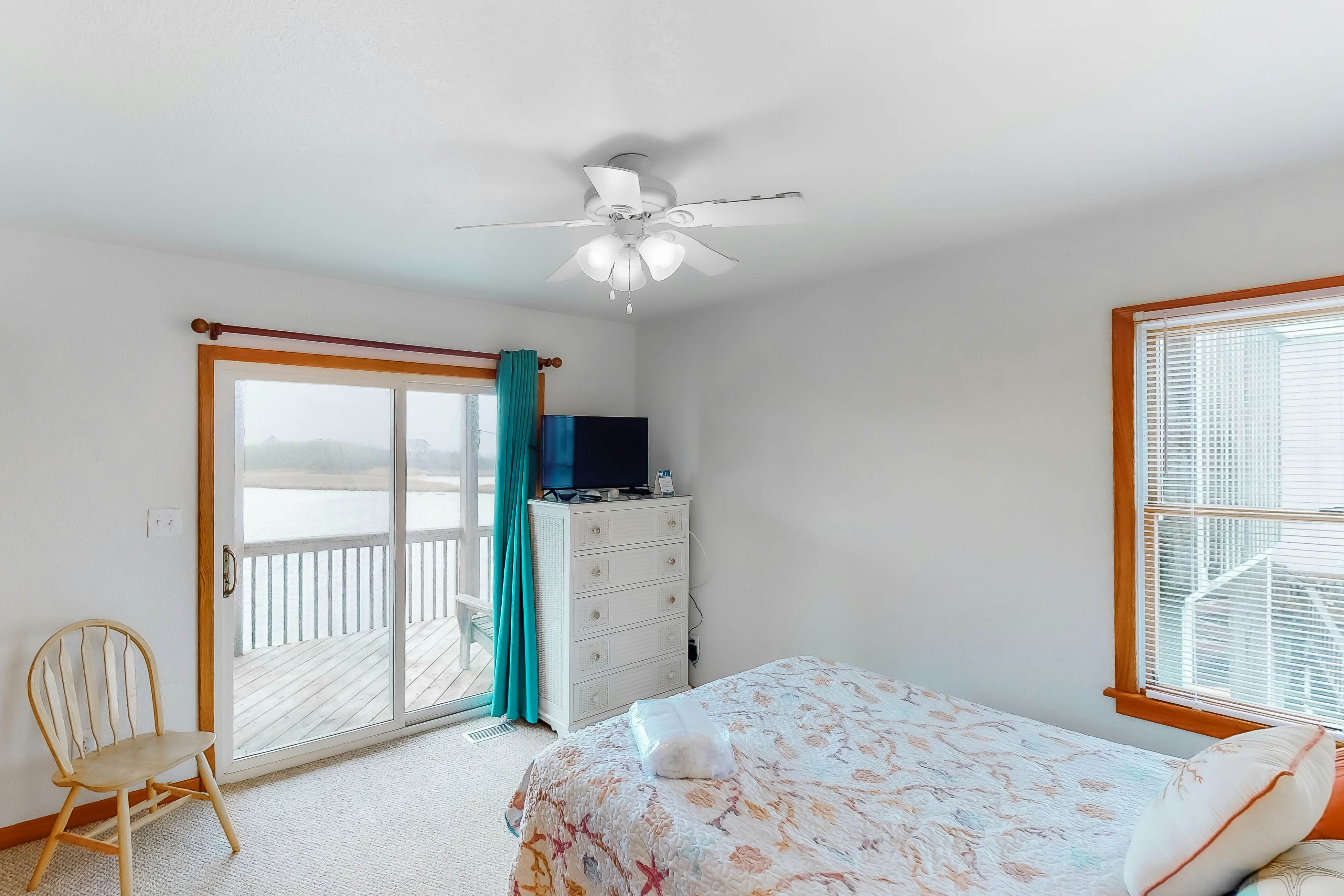 AVHC144 Sail Inn #144HC