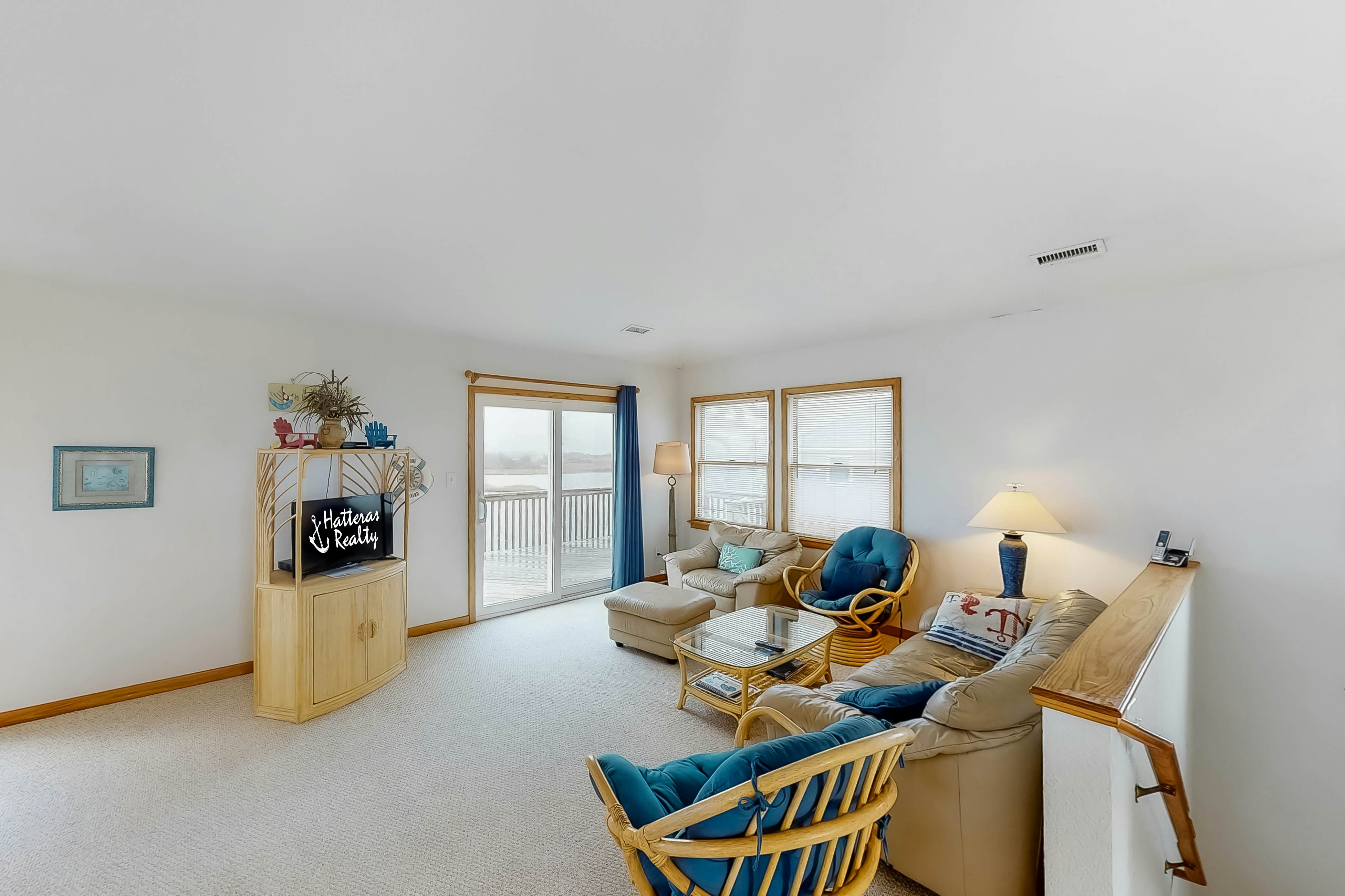 AVHC144 Sail Inn #144HC