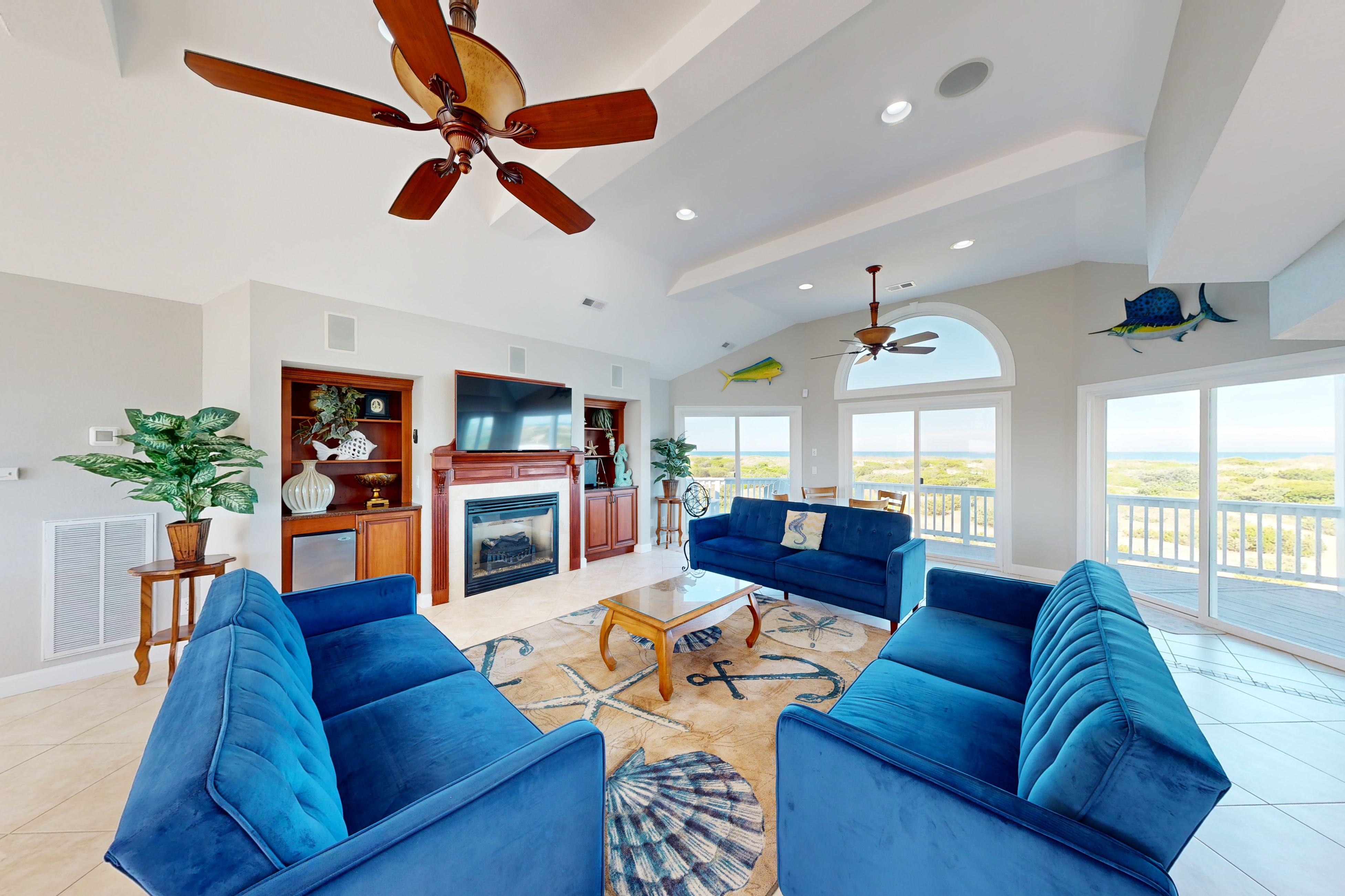 Multi-level dog-friendly oceanfront home with private pool & hot tub, rec room