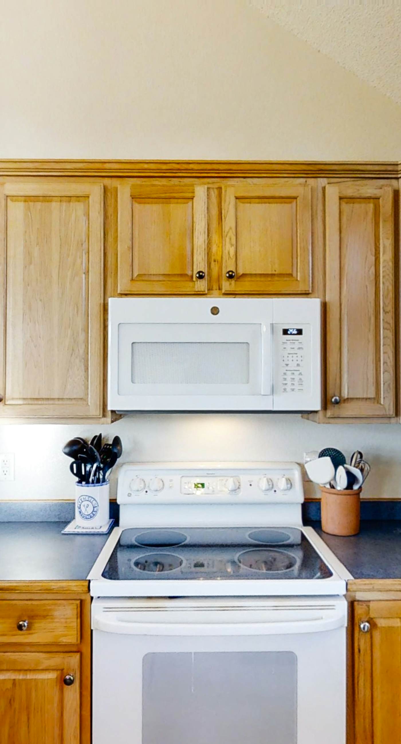 AVAC12 As Good As It Gets  #12-A