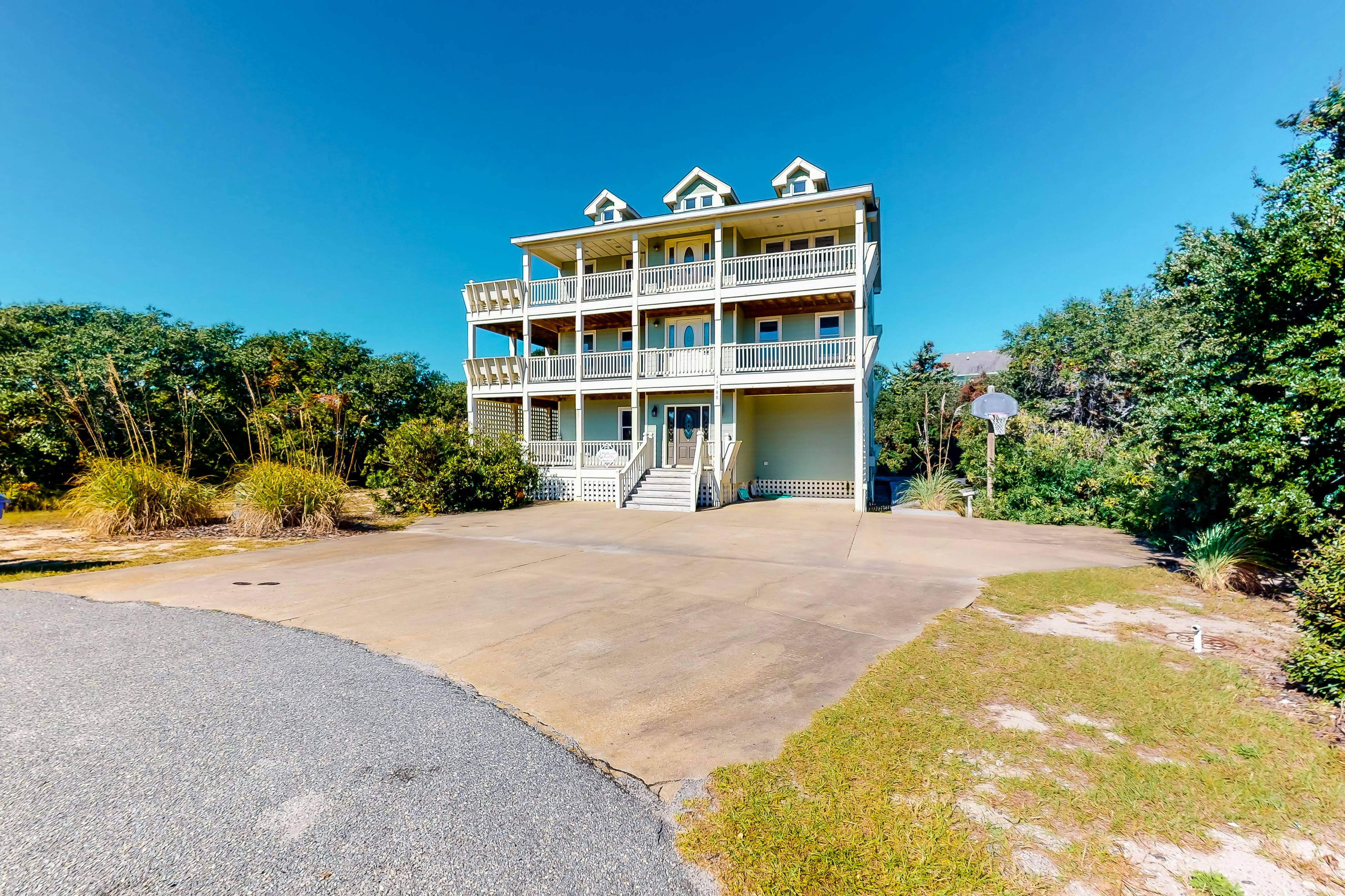 AVKS183 Lucky Catch #3-18