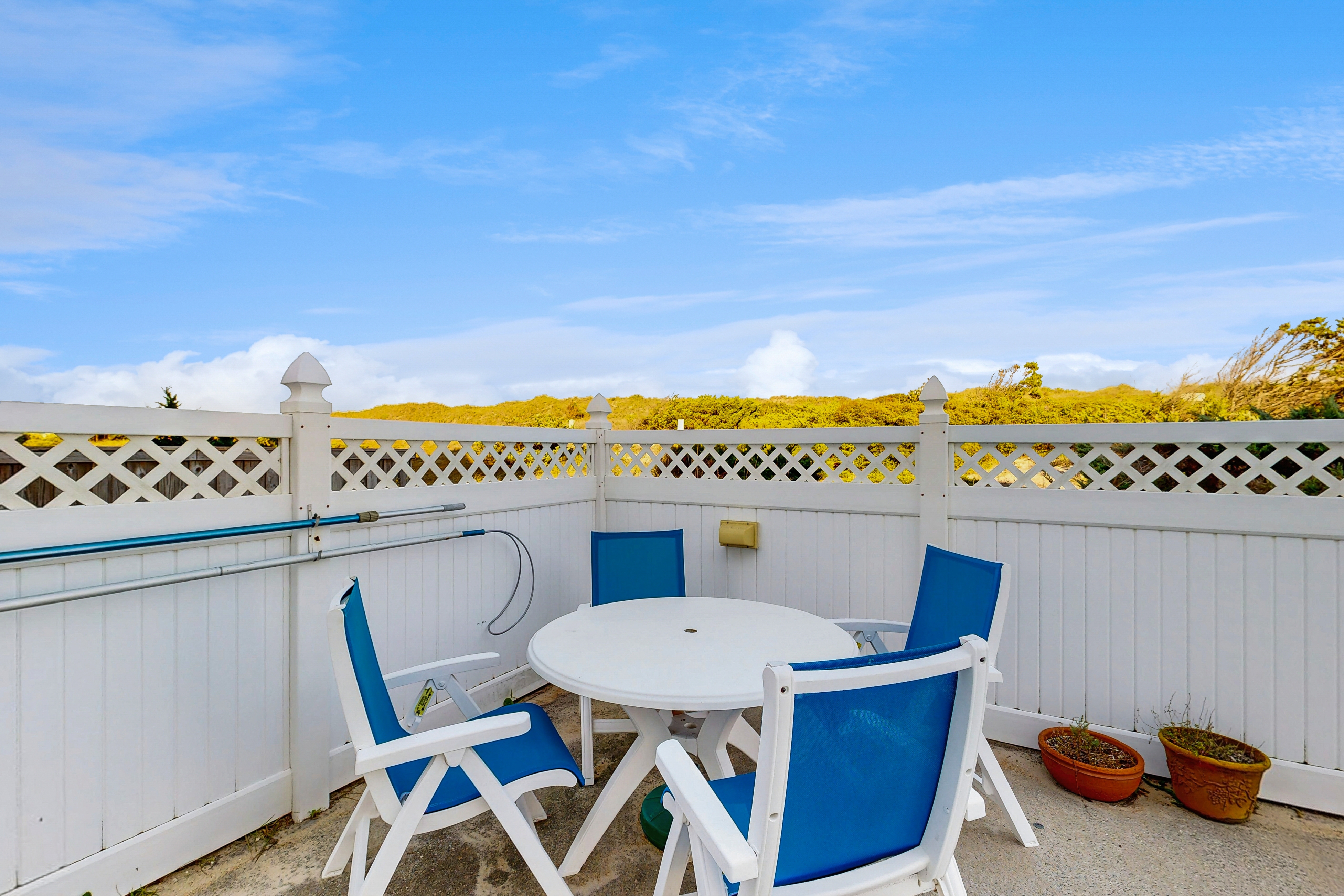 Oceanfront home with private hot tub, outdoor pool, fireplace, & game room