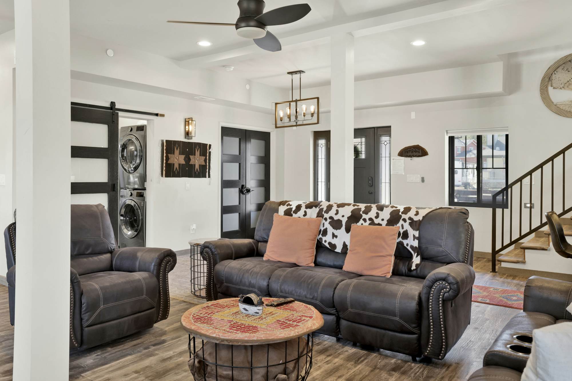 2572-Golden Bear at Shay Meadows