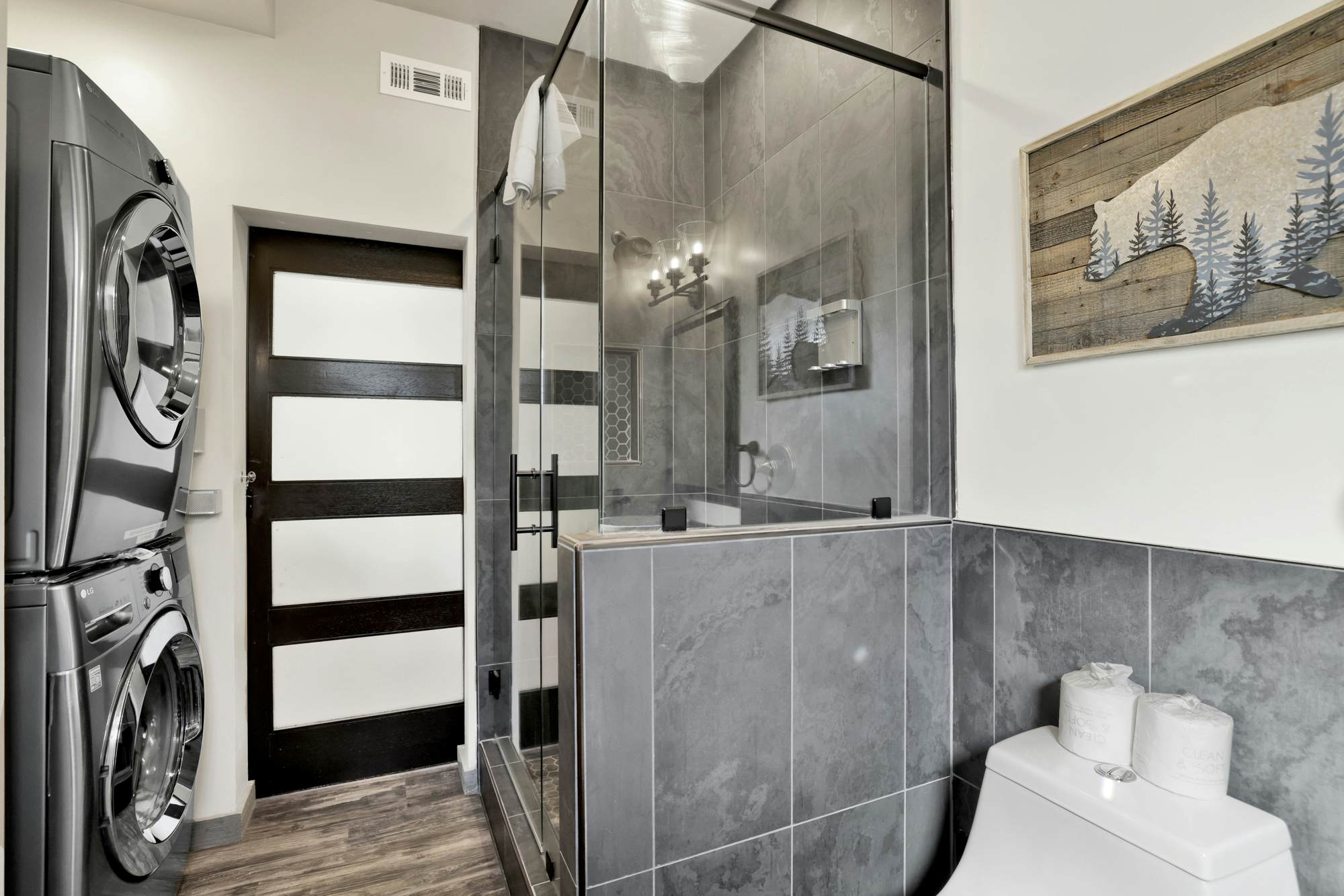 2572-Golden Bear at Shay Meadows