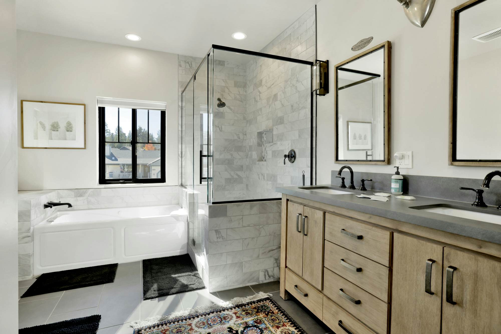 2572-Golden Bear at Shay Meadows