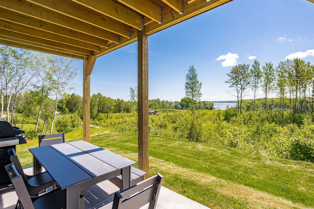 RiverWest Hunters Lodge