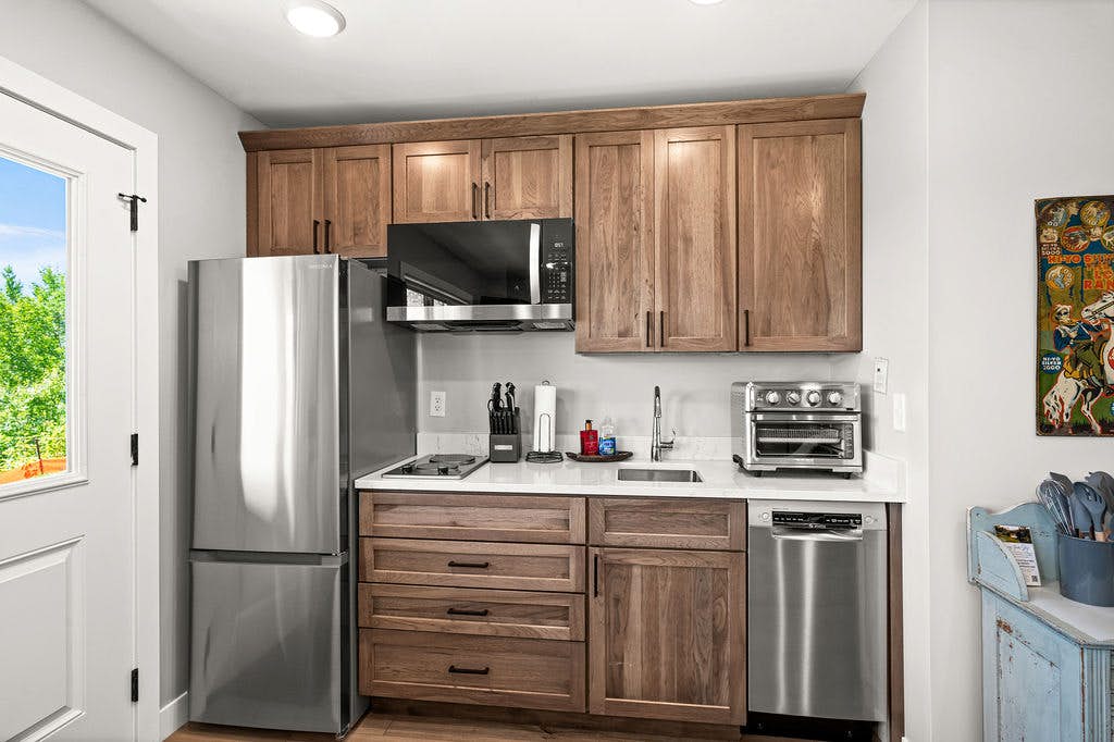 RiverWest Hunters Lodge