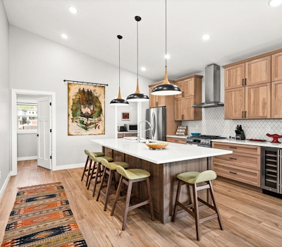 RiverWest Hunters Lodge