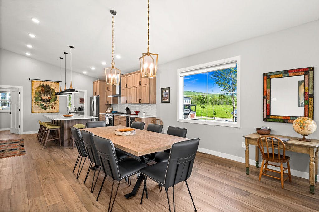 RiverWest Hunters Lodge