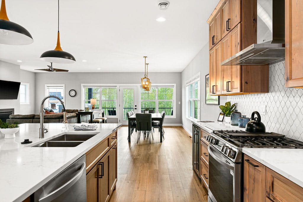 RiverWest Four Seasons Lodge