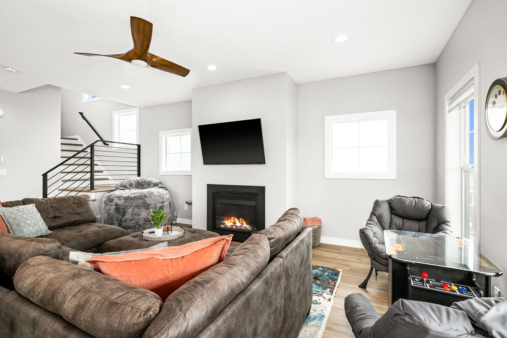 RiverWest Four Seasons Lodge