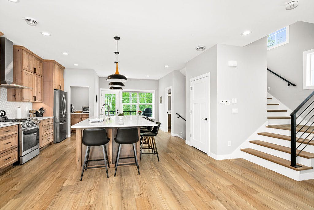 RiverWest Four Seasons Lodge