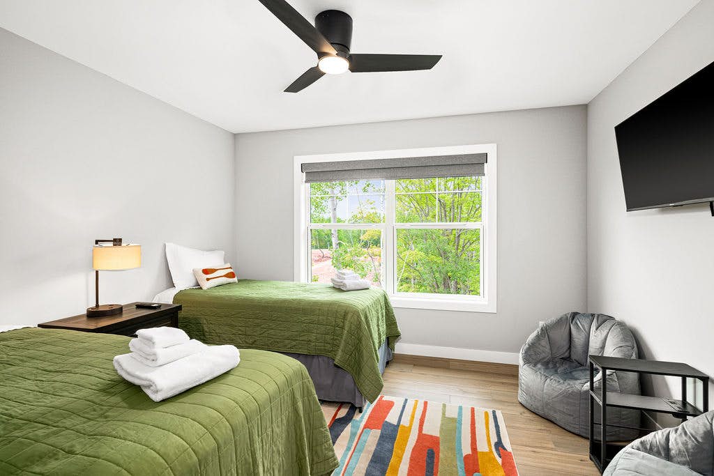 RiverWest Four Seasons Lodge