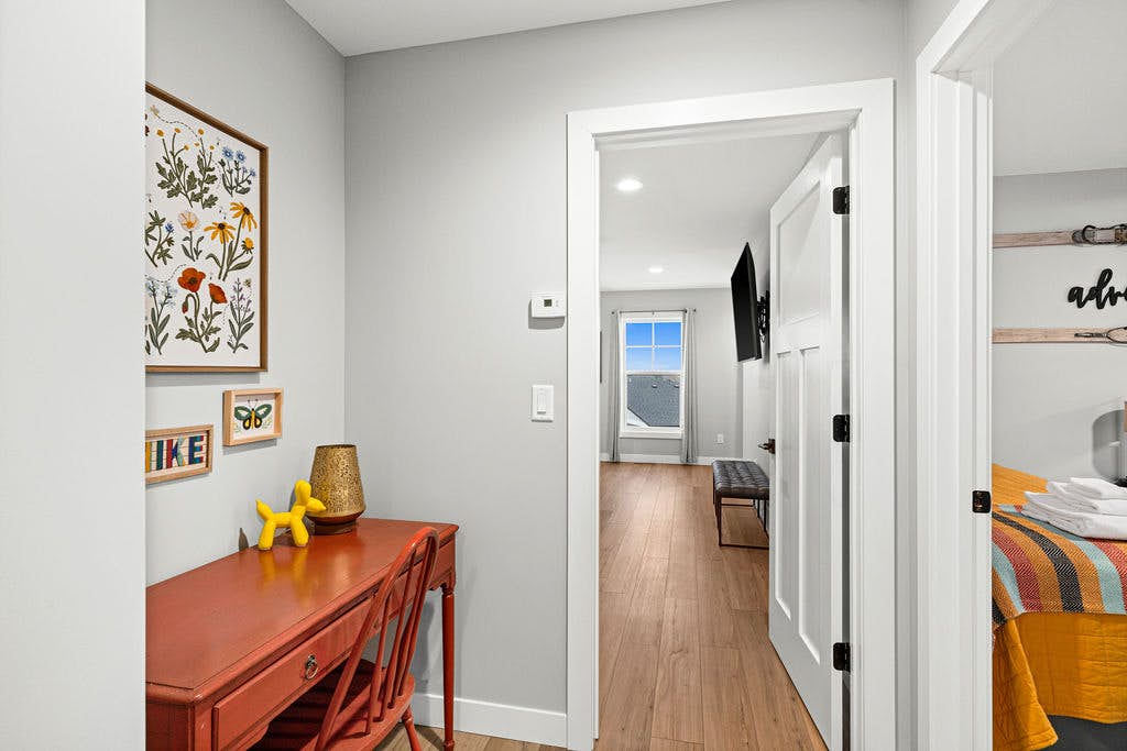 RiverWest Nordic Nest