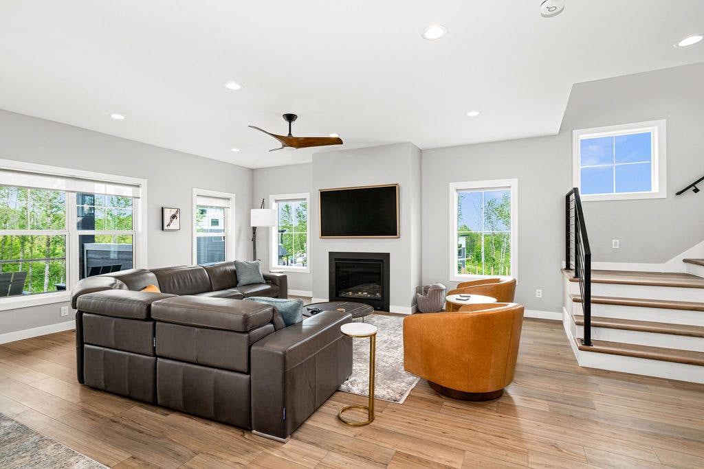 RiverWest Alpine Adventure Haus