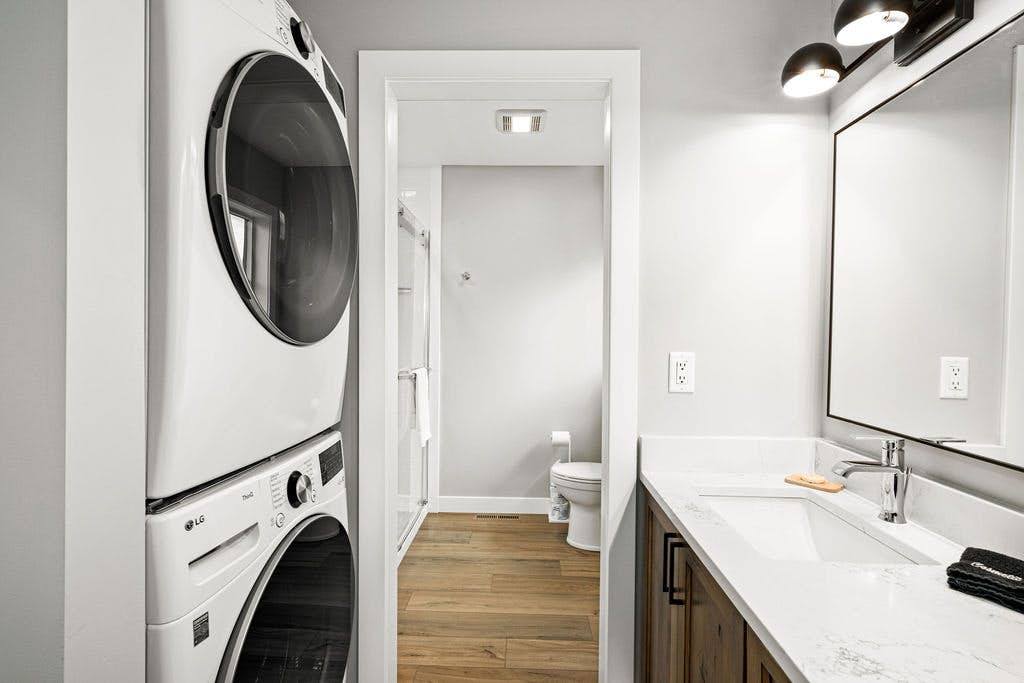 RiverWest Alpine Adventure Haus